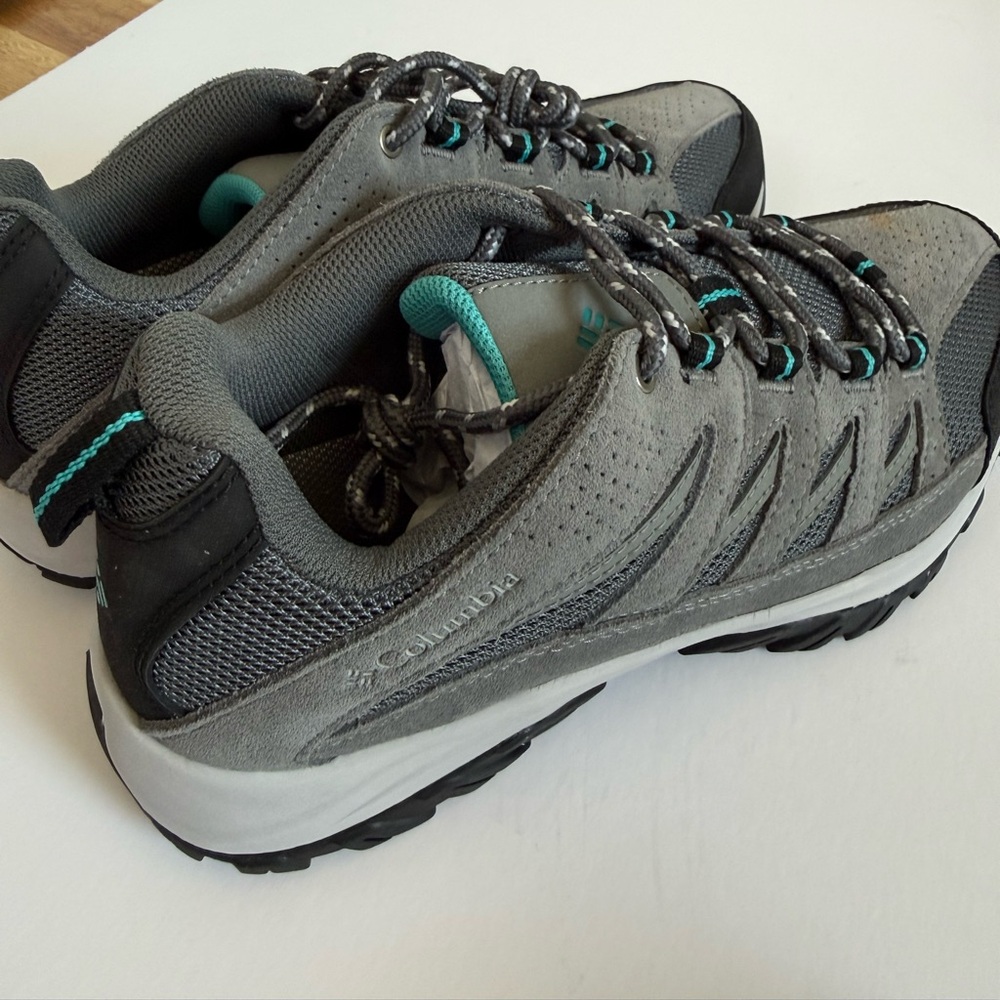 Columbia Women's Gray Trail Sneakers with Teal Accents